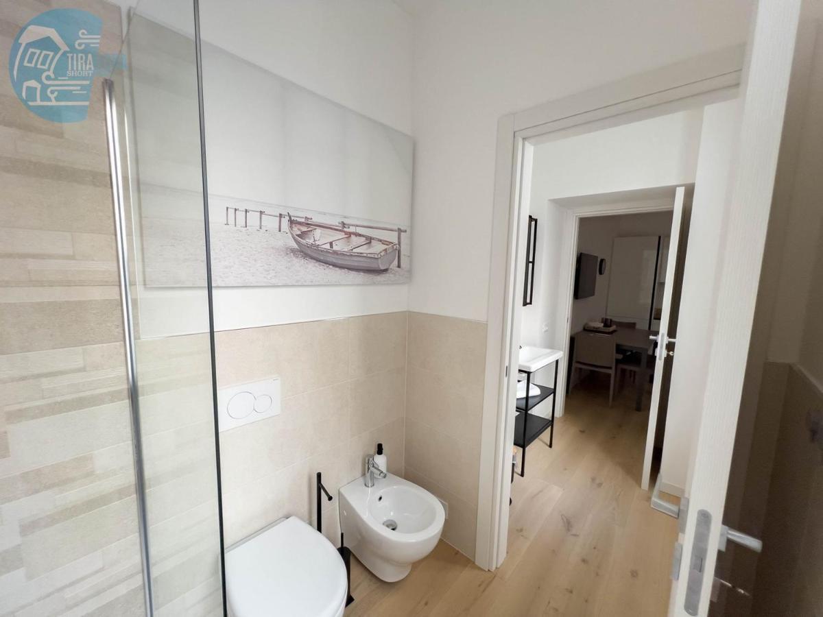 Piazza Della Borsa 3C Tirabora Short Rent Apartment Триест Екстериор снимка