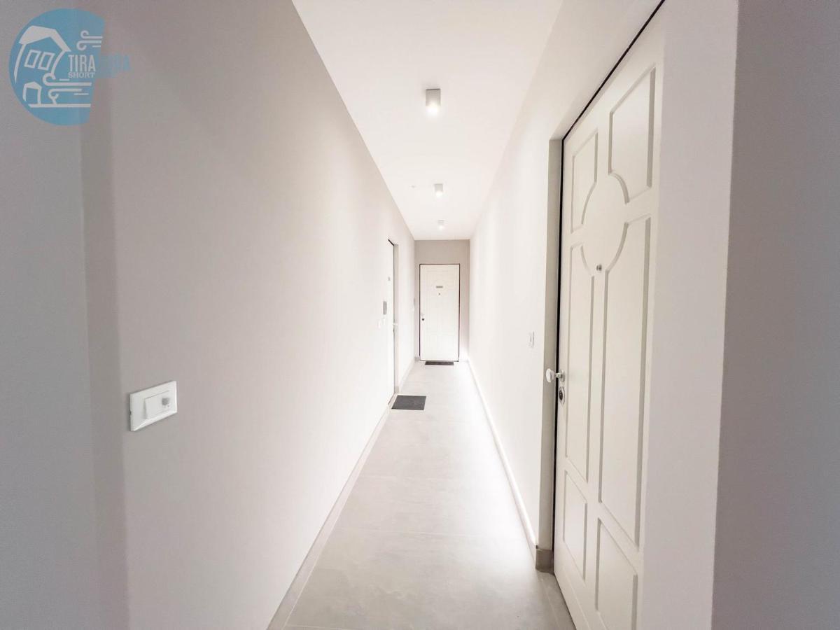 Piazza Della Borsa 3C Tirabora Short Rent Apartment Триест Екстериор снимка